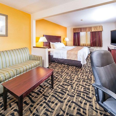 Quality Inn & Suites Danville Eksteriør bilde