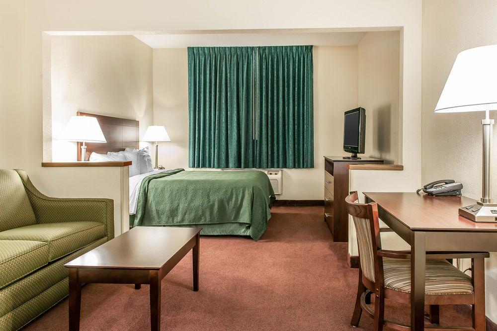 Quality Inn & Suites Danville Eksteriør bilde