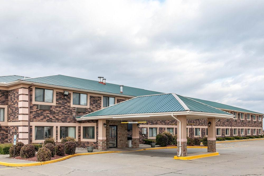 Quality Inn & Suites Danville Eksteriør bilde