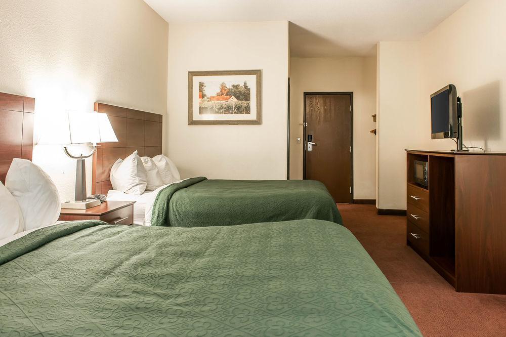 Quality Inn & Suites Danville Eksteriør bilde