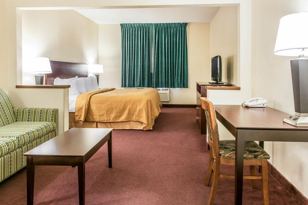 Quality Inn & Suites Danville Eksteriør bilde