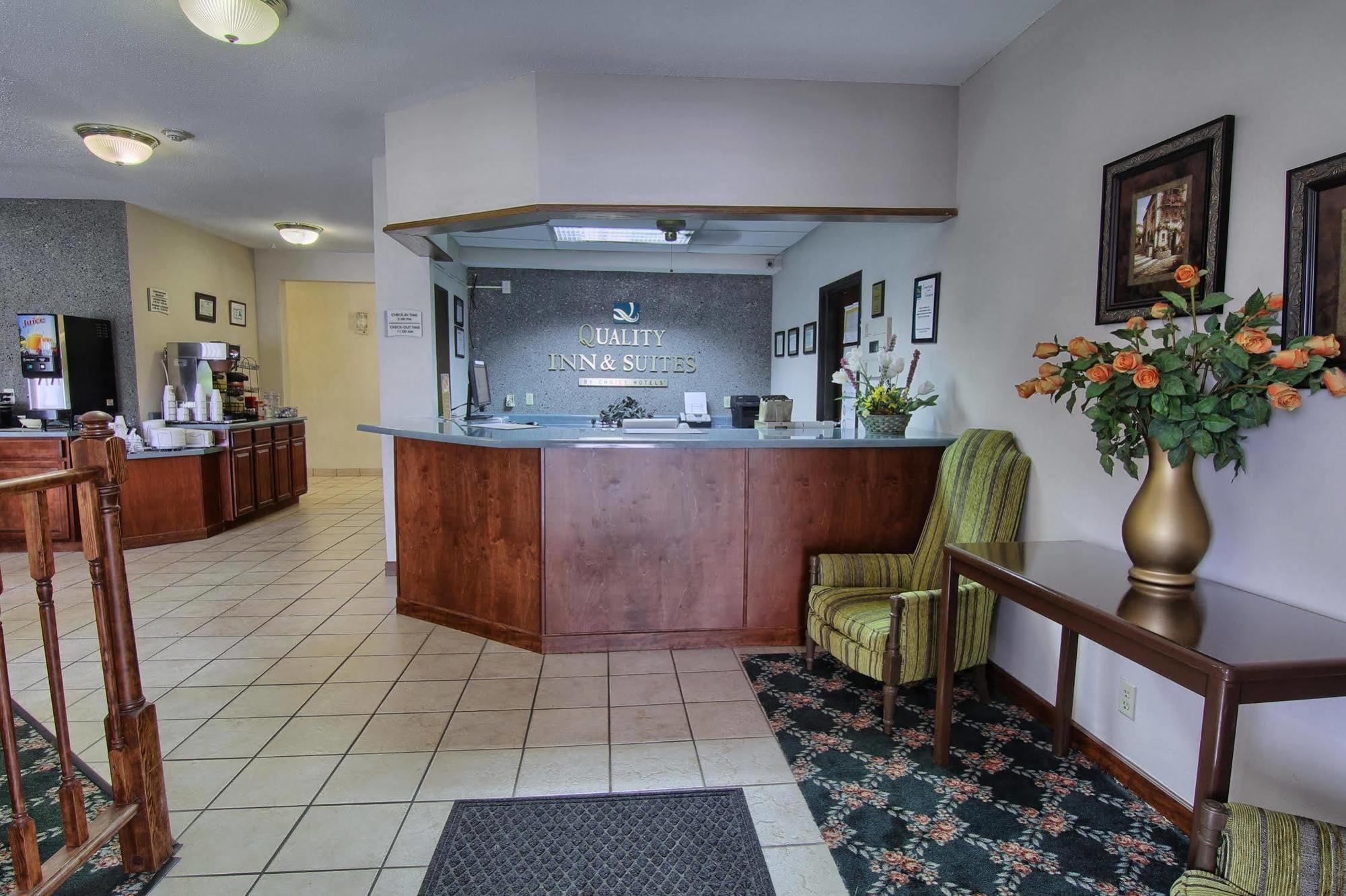 Quality Inn & Suites Danville Eksteriør bilde