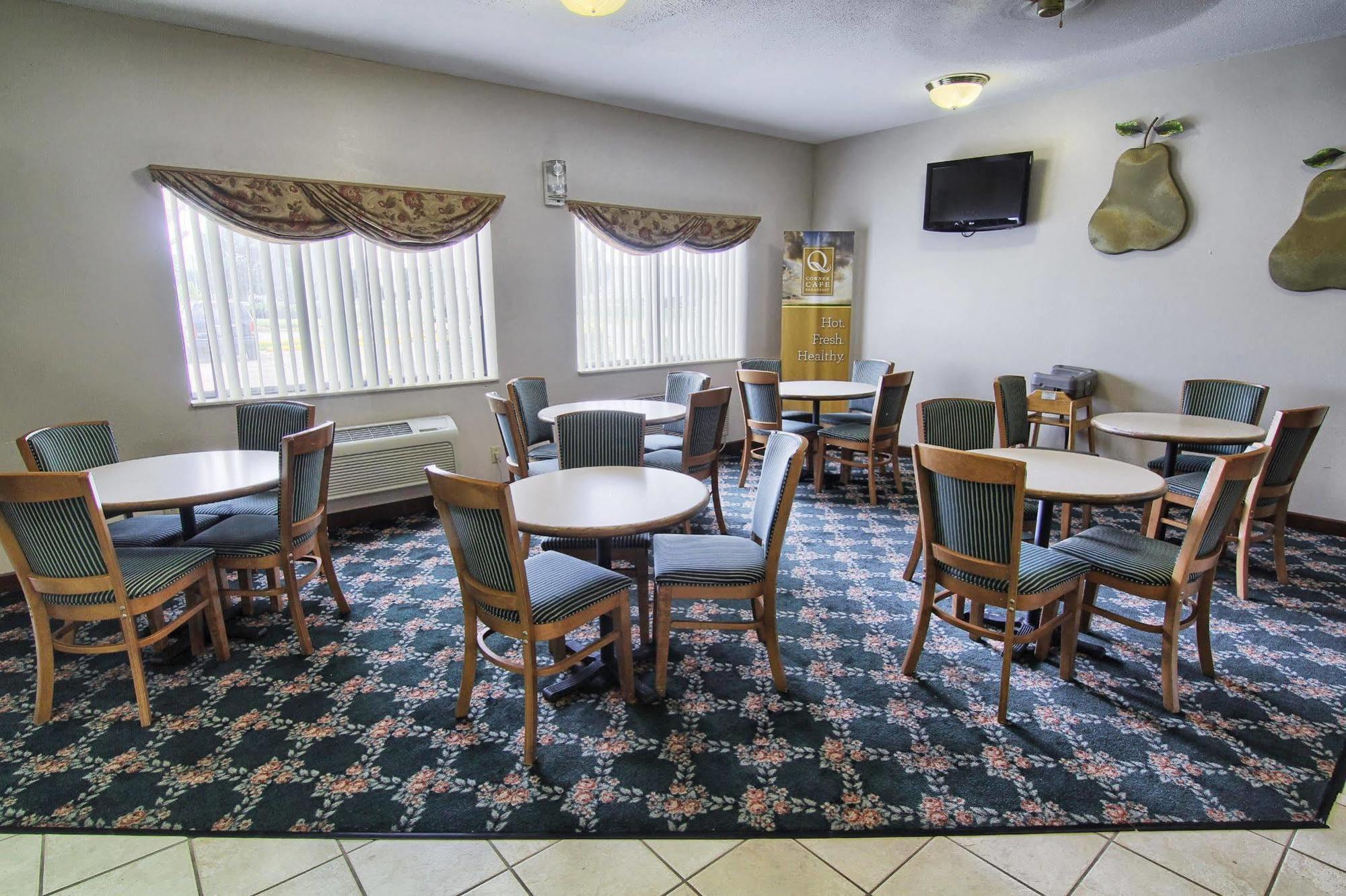 Quality Inn & Suites Danville Eksteriør bilde