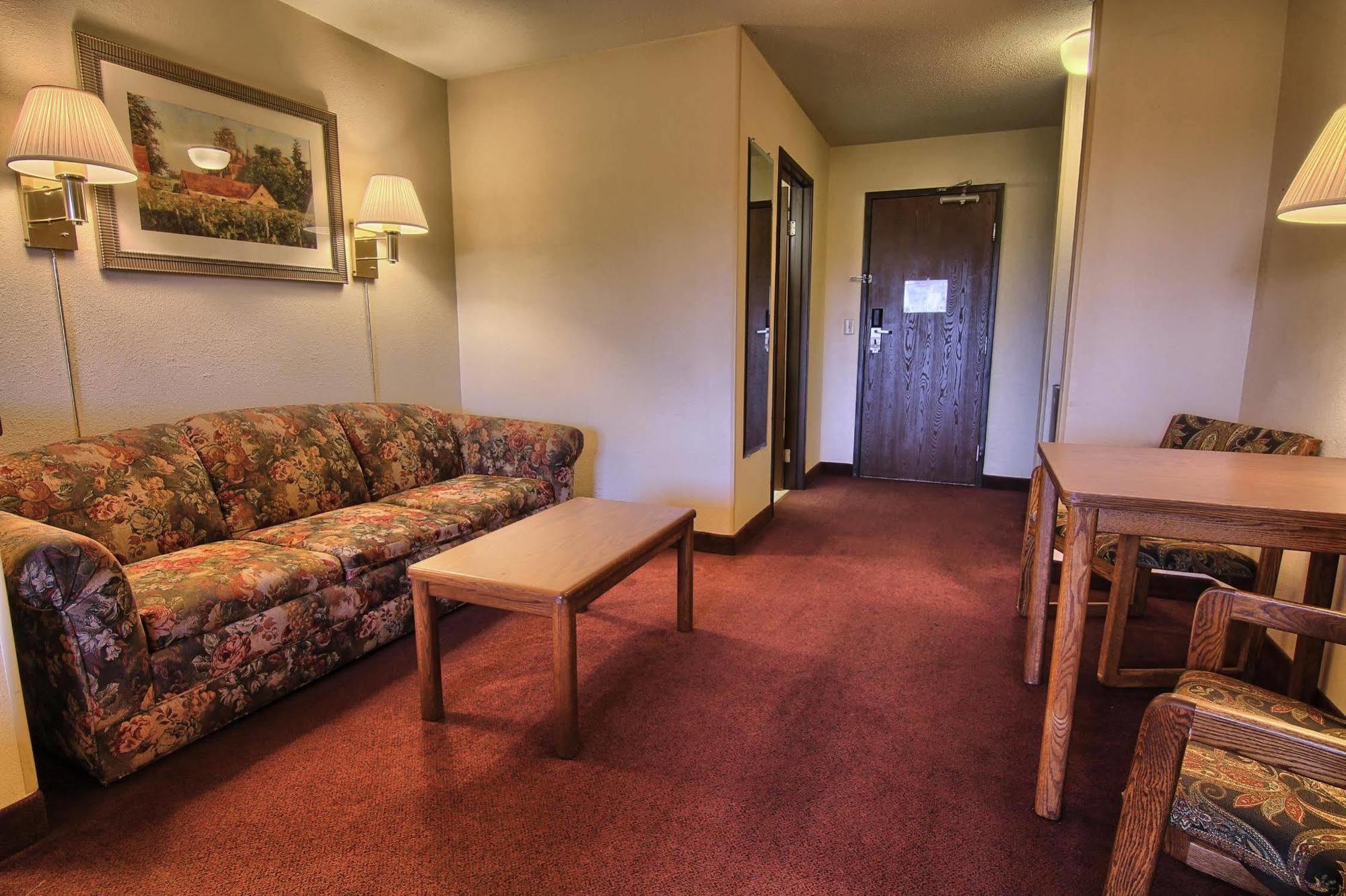 Quality Inn & Suites Danville Eksteriør bilde